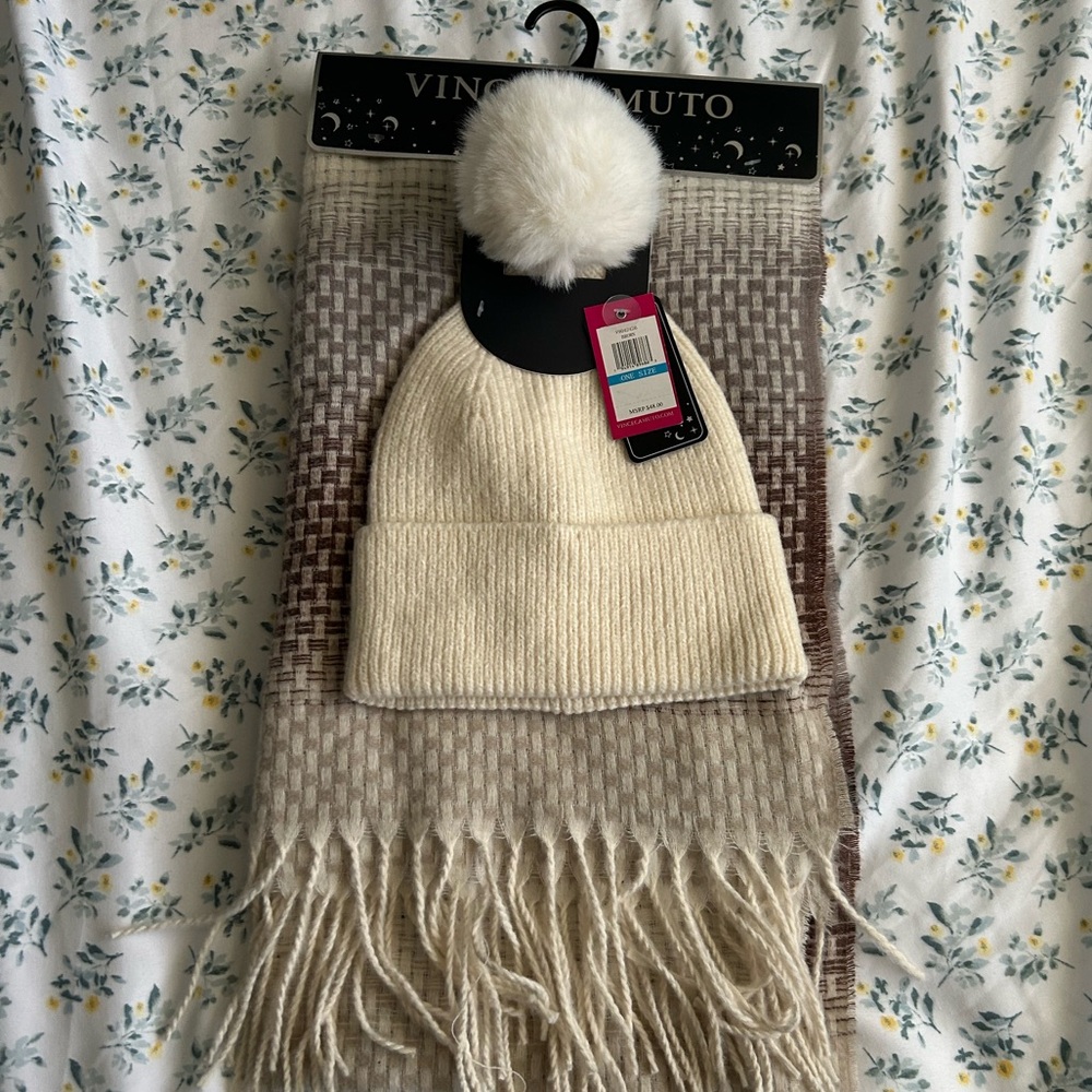 Vince Camuto Cream Beanie and Scarf Set